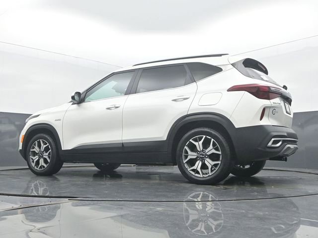 Used 2022 Kia Seltos EX AWD/4WD image 48