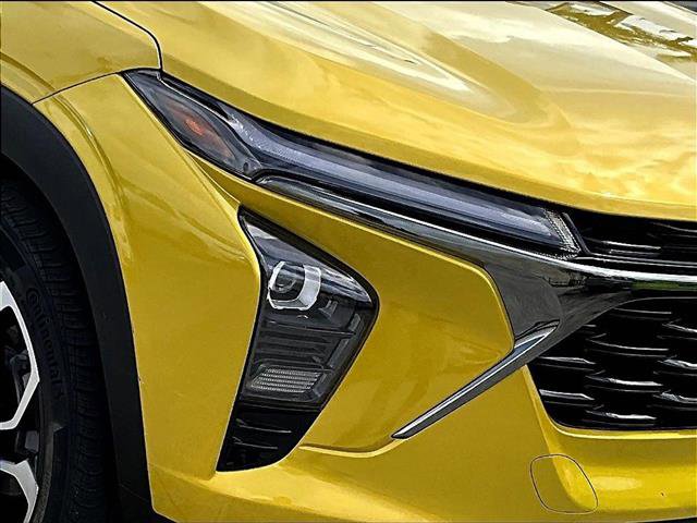 Certified 2024 Chevrolet Trax RS image 29