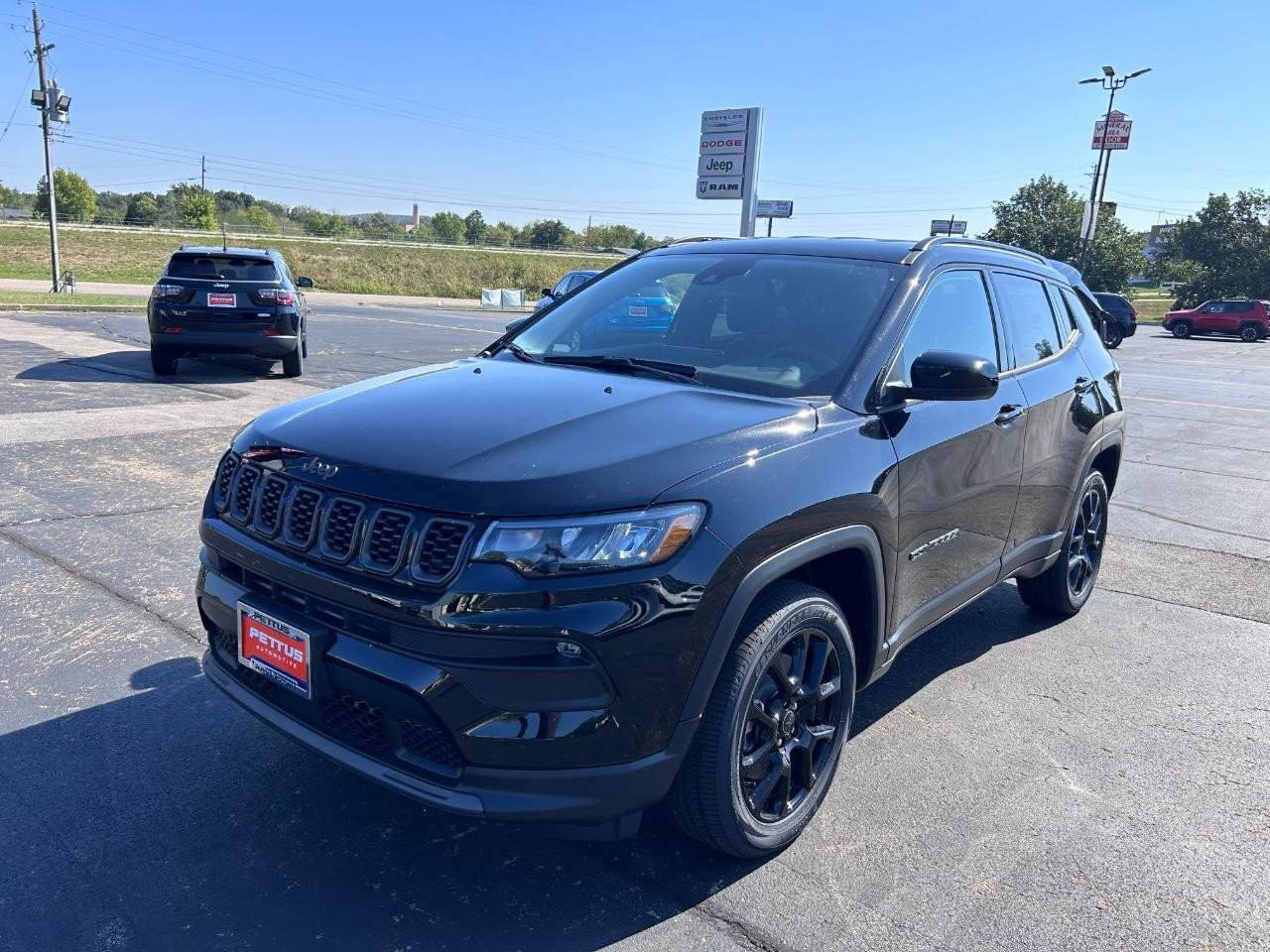 New 2026 Jeep Compass Latitude image 8