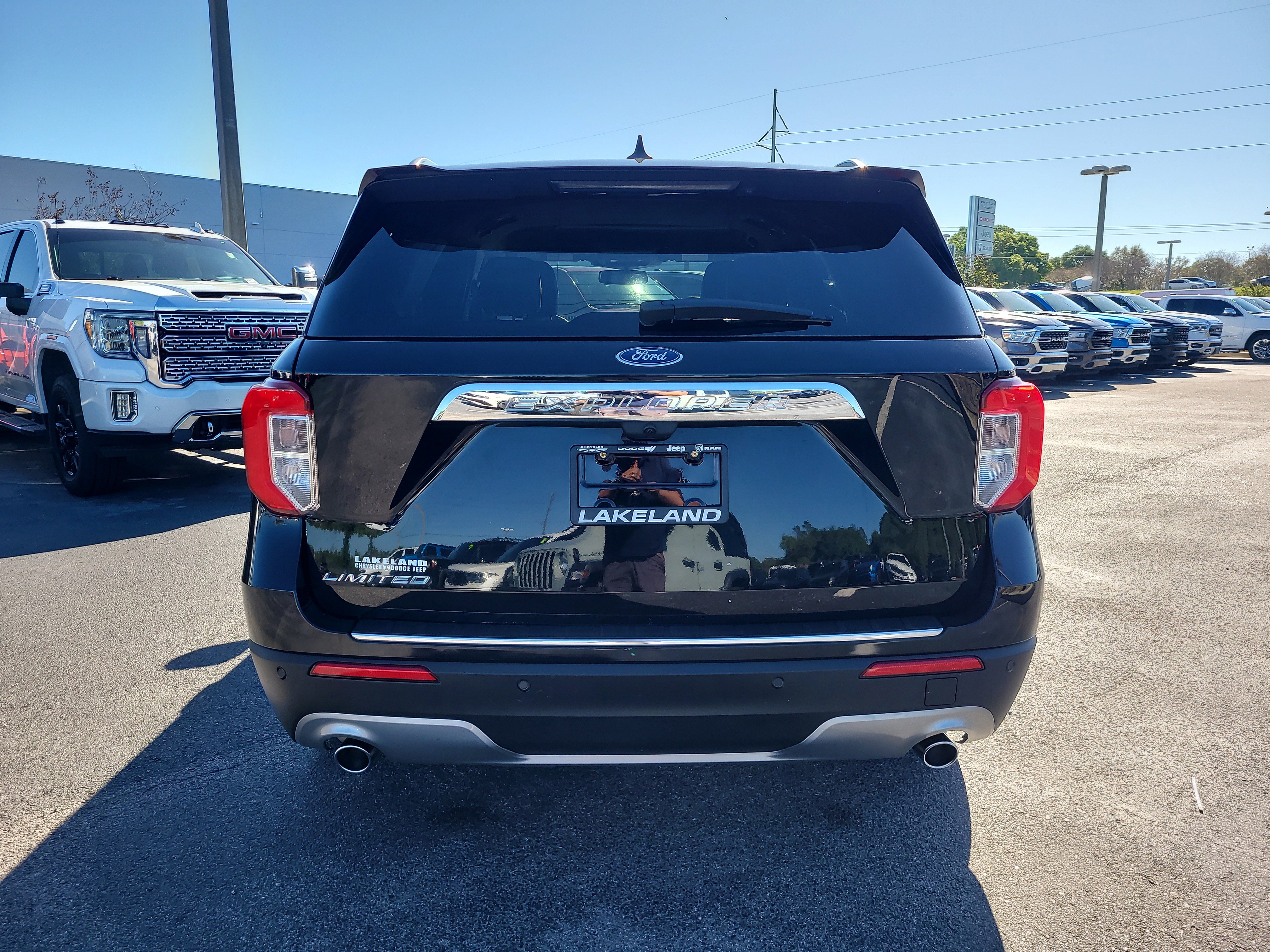 Used 2024 Ford Explorer Limited image 5