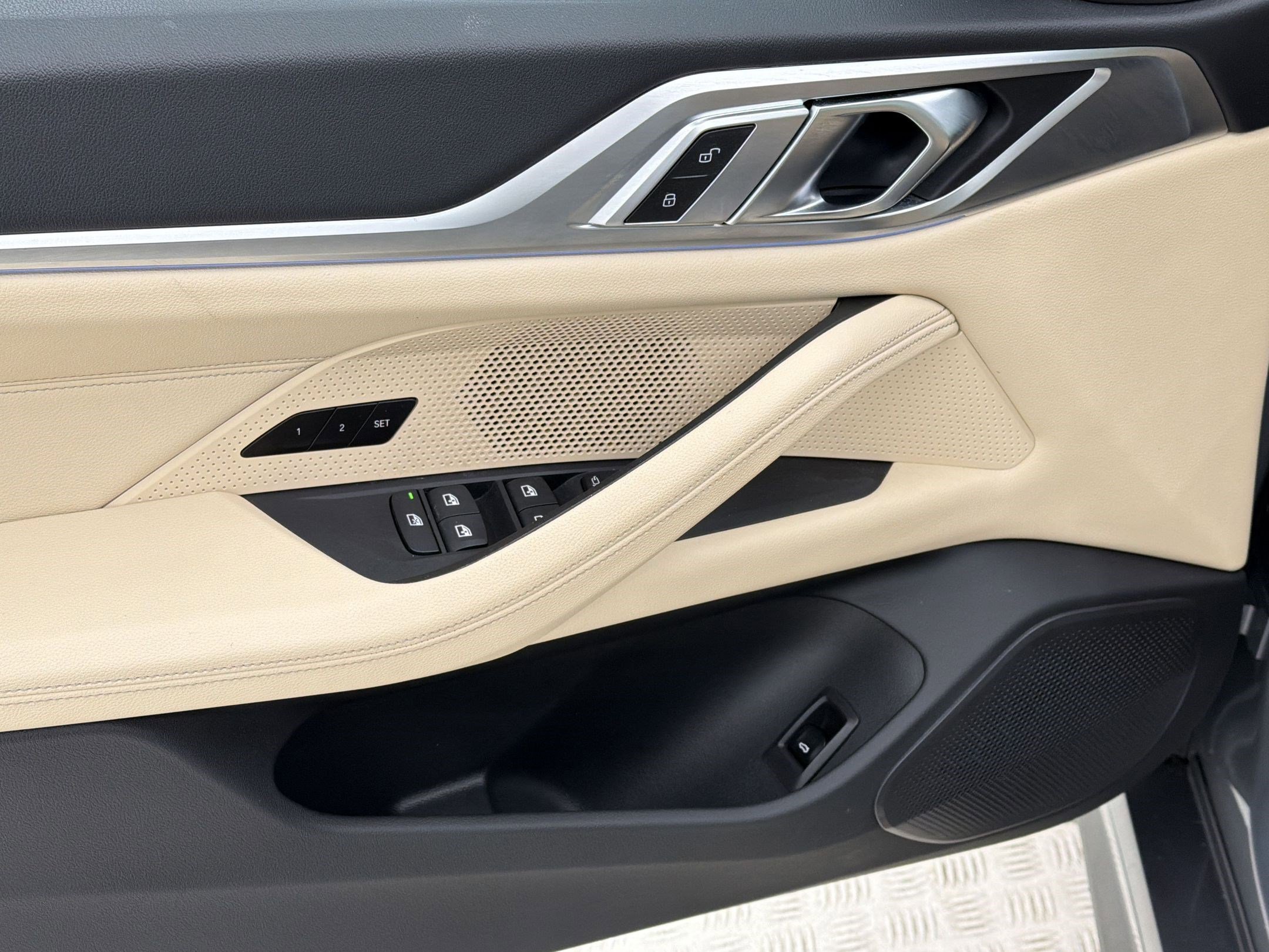 Certified 2023 BMW i4 eDrive35 w/ Premium Package image 13