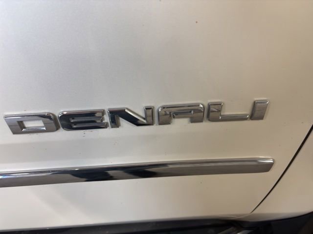 Used 2015 GMC Yukon Denali w/ Open Road Package AWD/4WD image 35