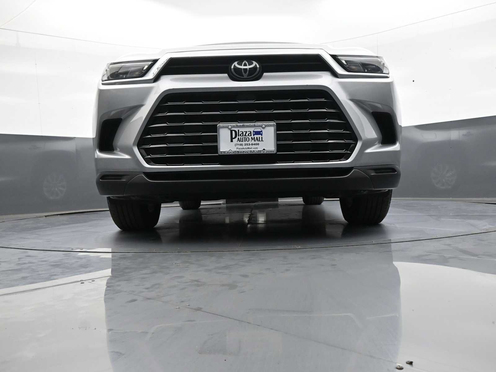 Certified 2025 Toyota Grand Highlander AWD image 29