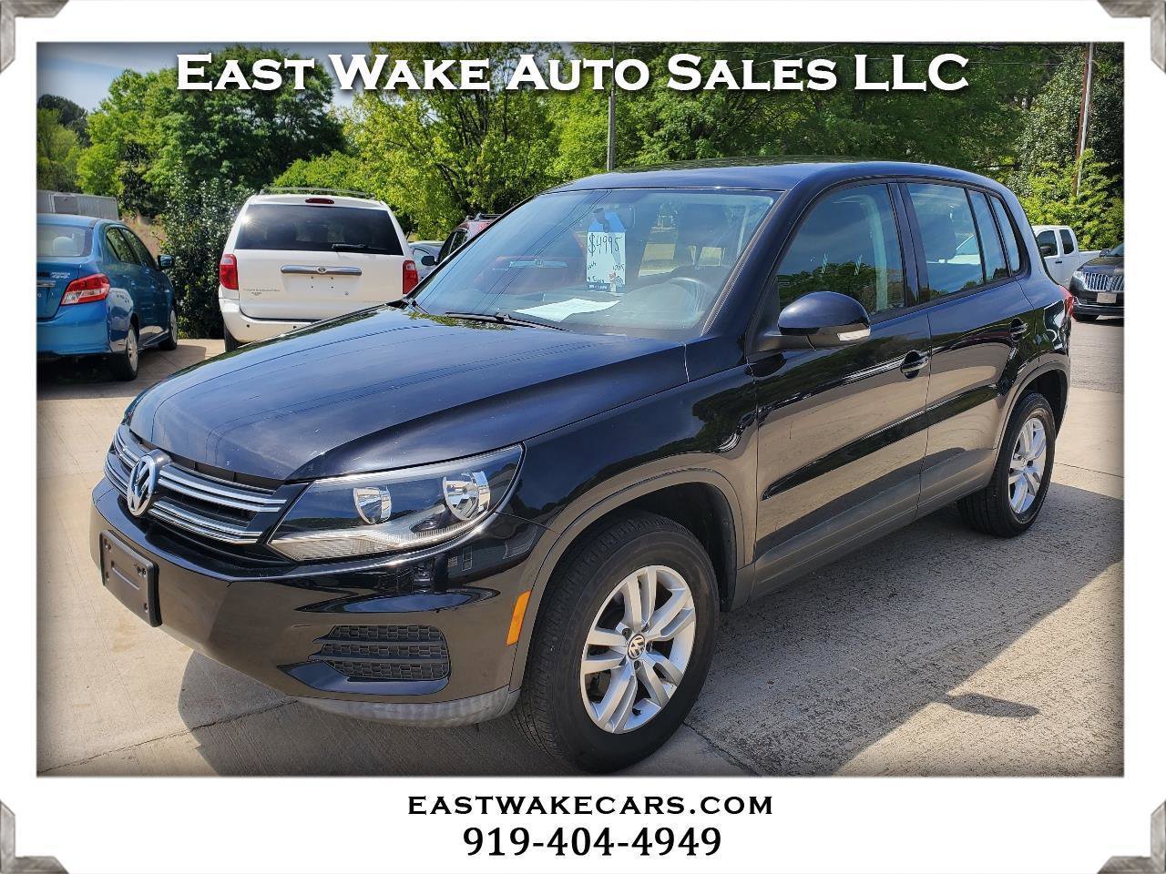 Used 2014 Volkswagen Tiguan S image 1