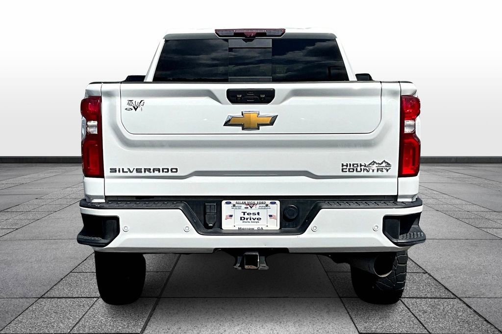 Used 2022 Chevrolet Silverado 2500 High Country image 4
