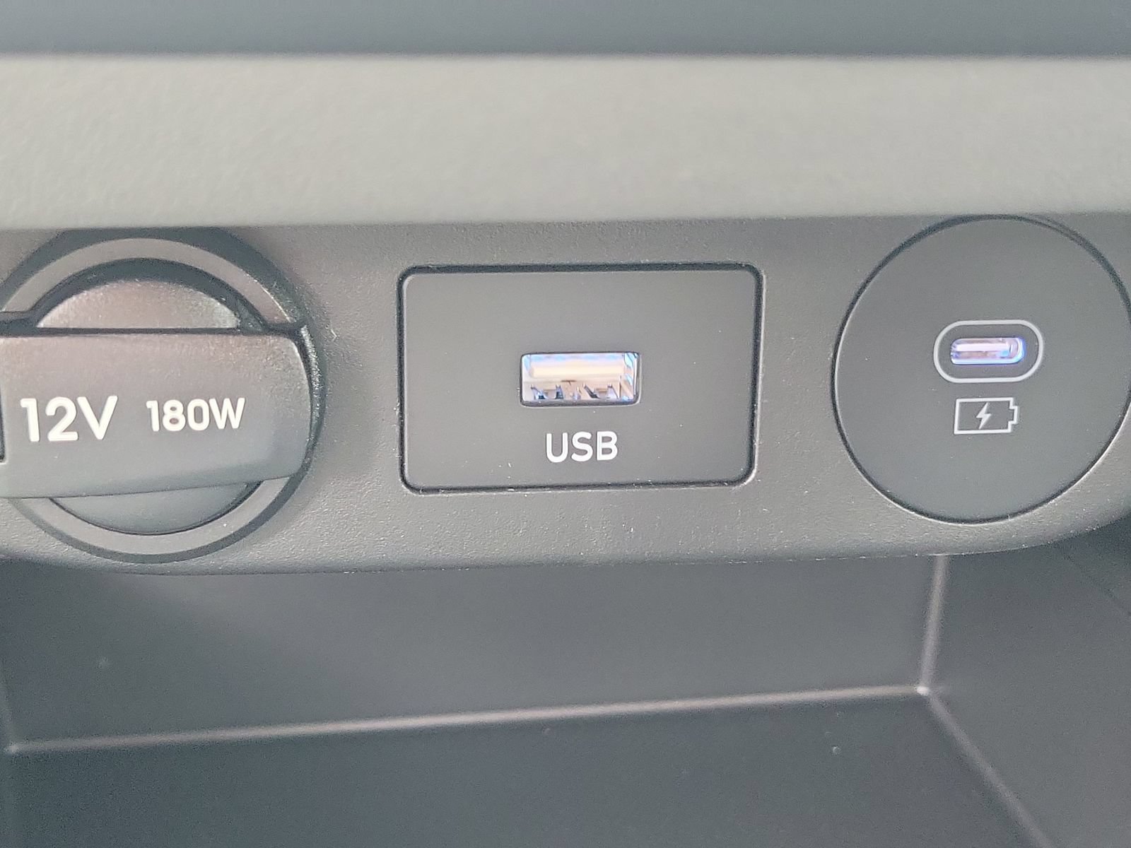 New 2026 Hyundai Elantra SE FWD image 13