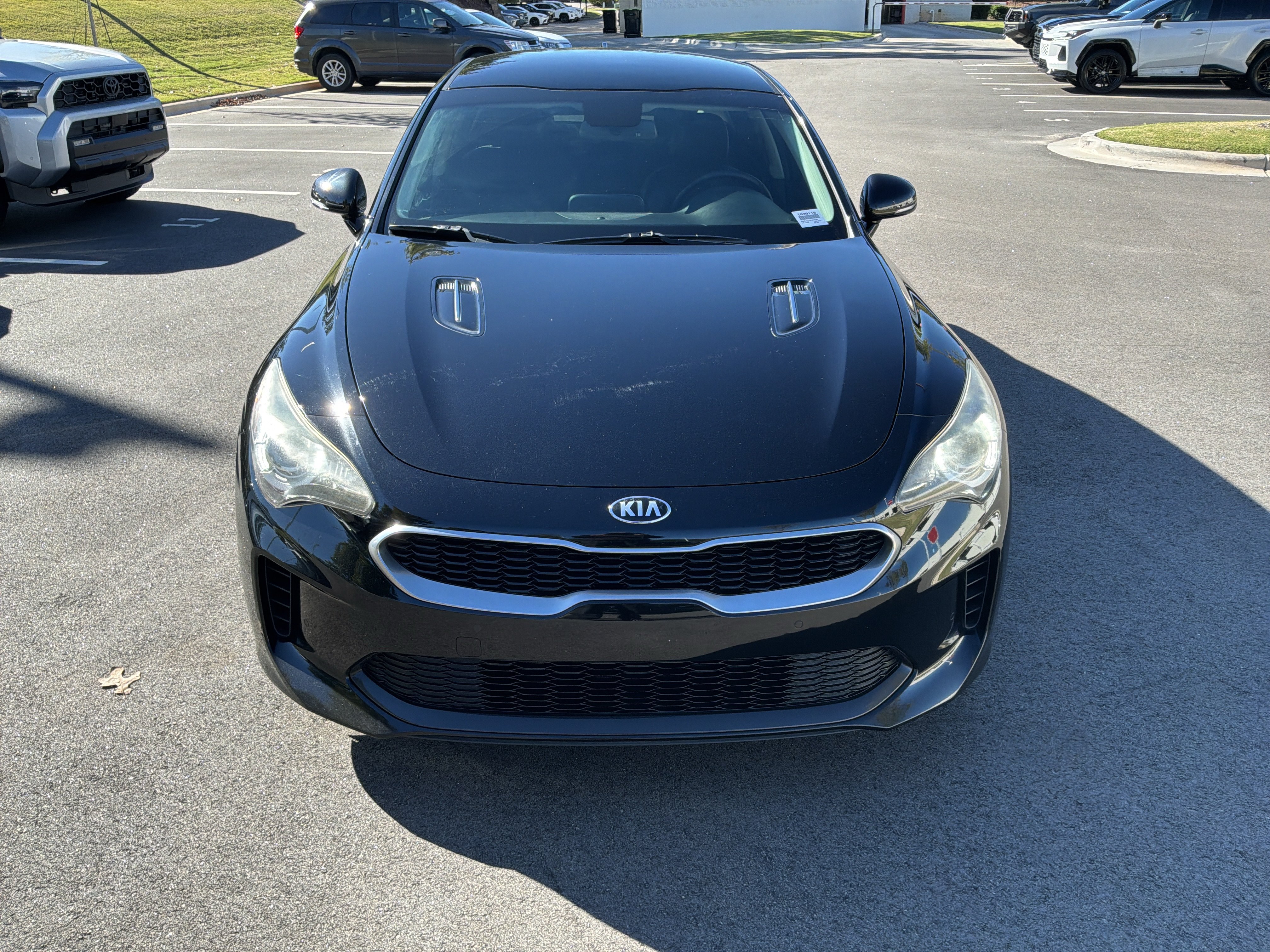 Used 2019 Kia Stinger RWD image 3