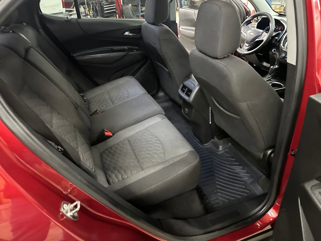 Used 2018 Chevrolet Equinox LT image 34