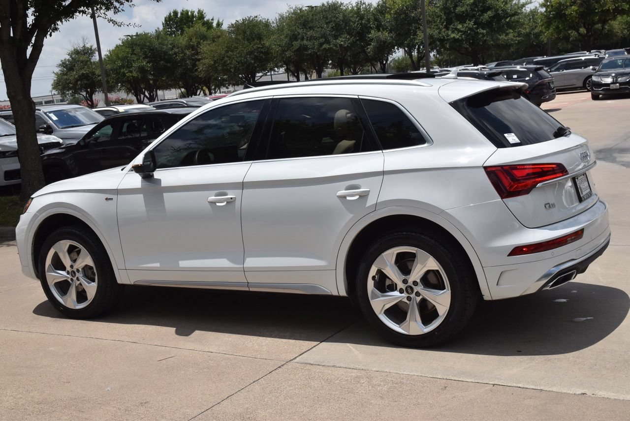 Used 2022 Audi Q5 2.0T Premium Plus w/ Premium Plus Package AWD/4WD image 11