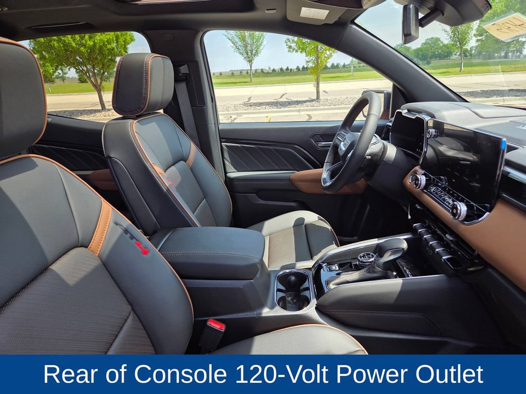 Used 2026 GMC Canyon AT4 w/ Technology Plus Package AWD/4WD image 34