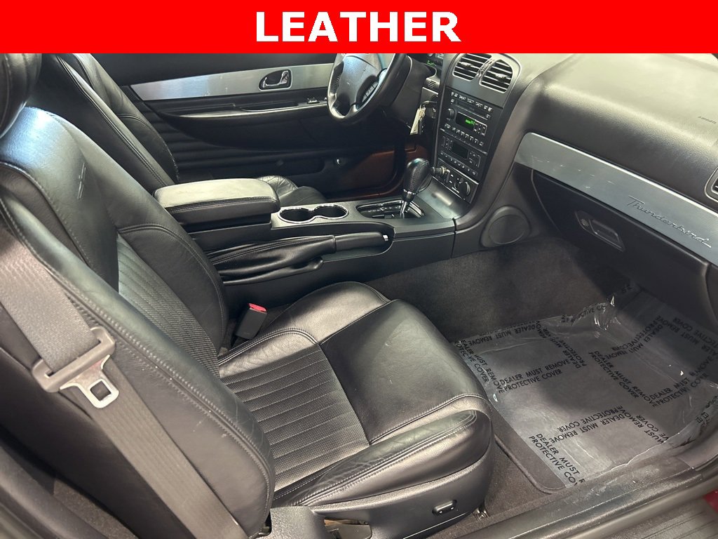 Used 2004 Ford Thunderbird image 2