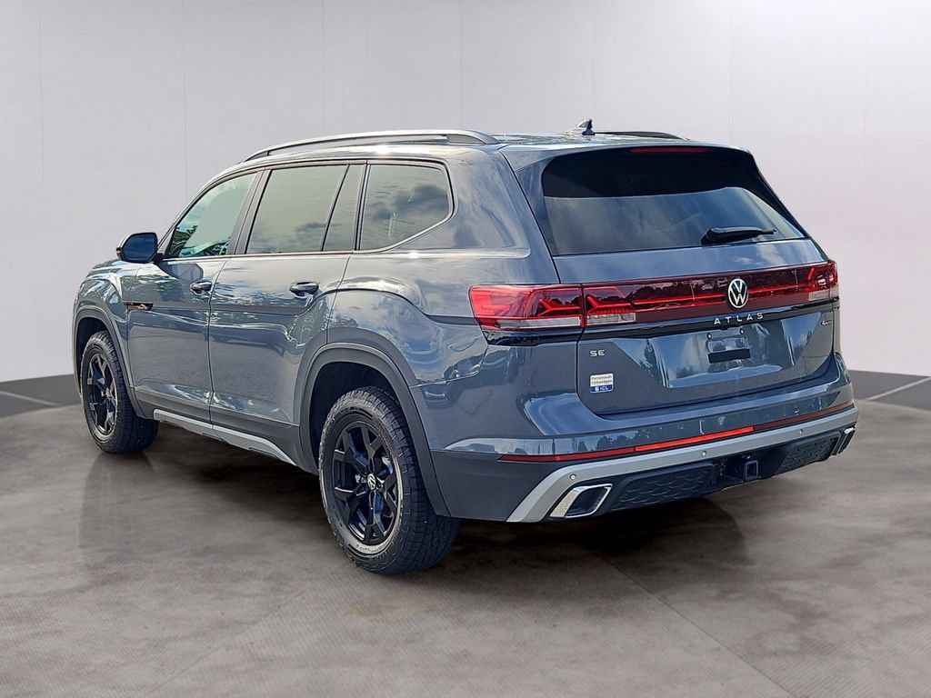 Certified 2026 Volkswagen Atlas Peak Edition AWD/4WD image 6