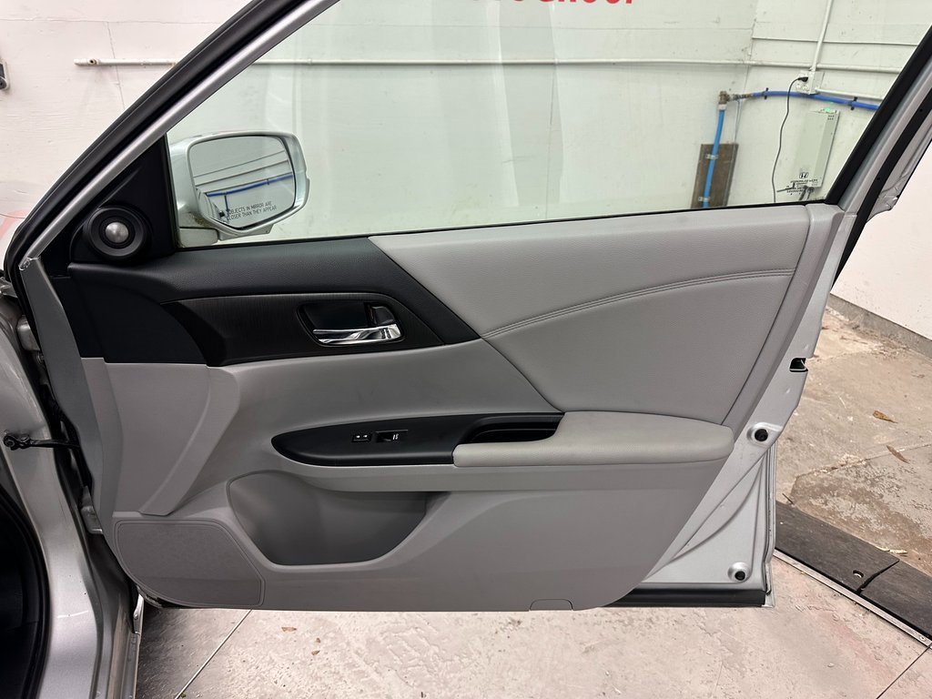 Used 2015 Honda Accord EX-L image 31