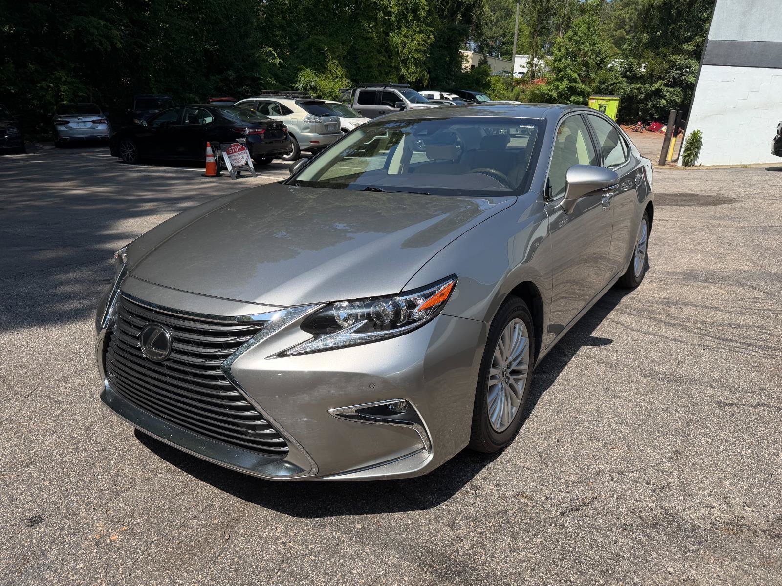 Used 2017 Lexus ES 350 w/ Premium Package