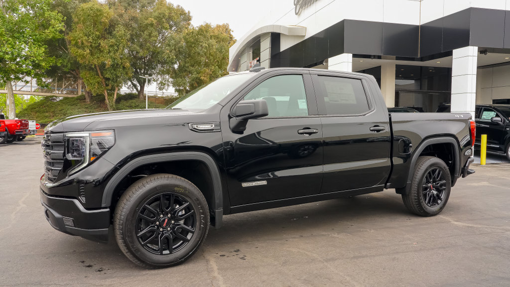 New 2026 GMC Sierra 1500 Elevation AWD/4WD image 8