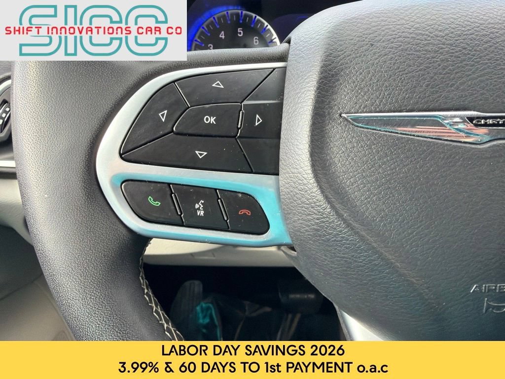 Used 2024 Chrysler Pacifica Touring-L FWD image 11
