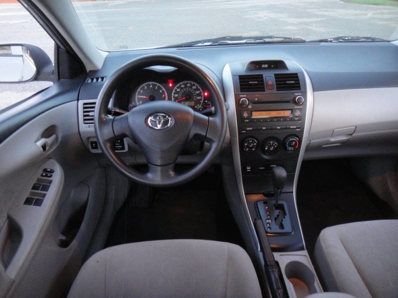 Used 2012 Toyota Corolla L FWD image 10
