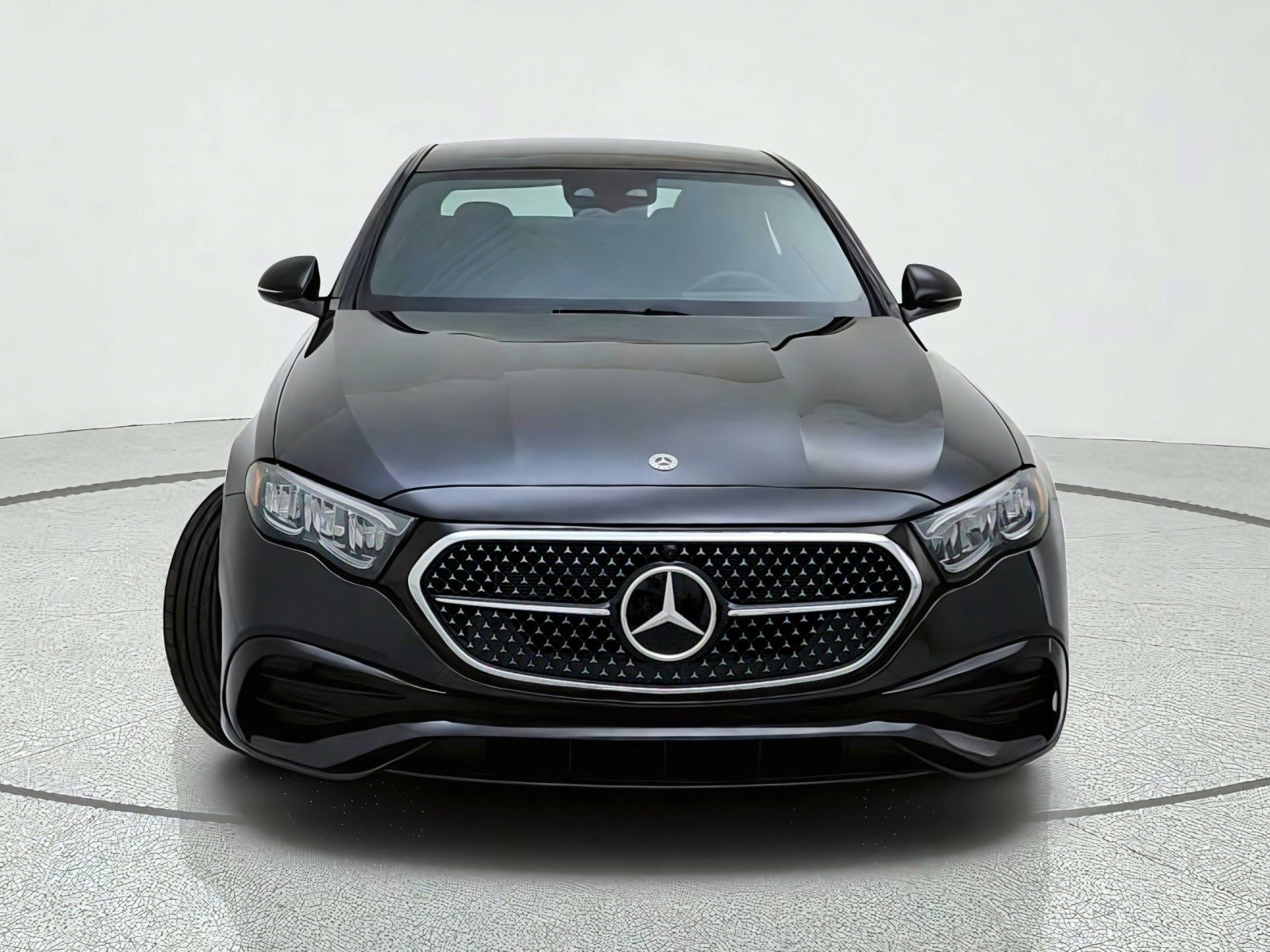 New 2027 Mercedes-Benz E 450 4MATIC Sedan image 3