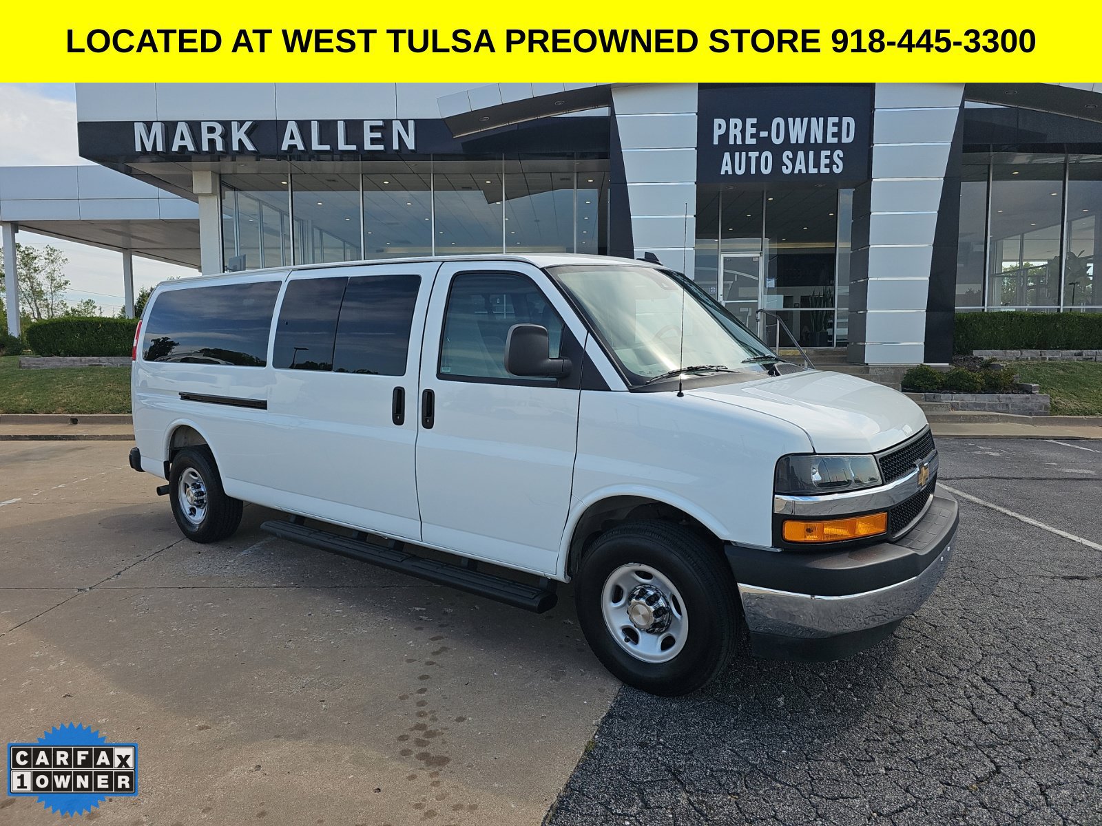 Used 2025 Chevrolet Express 3500 LT w/ LT Preferred Equipment Group RWD image 1