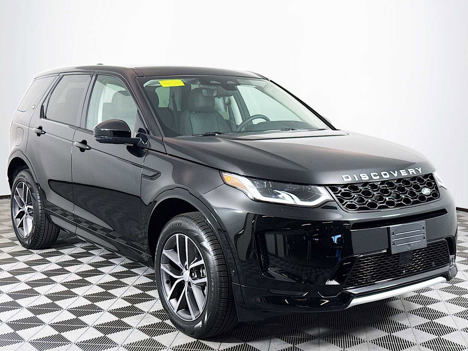 New 2025 Land Rover Discovery Sport S AWD/4WD image 3