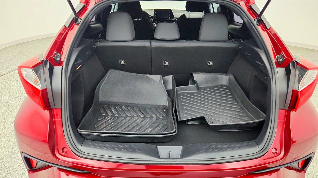 Used 2019 Toyota C-HR LE FWD image 20