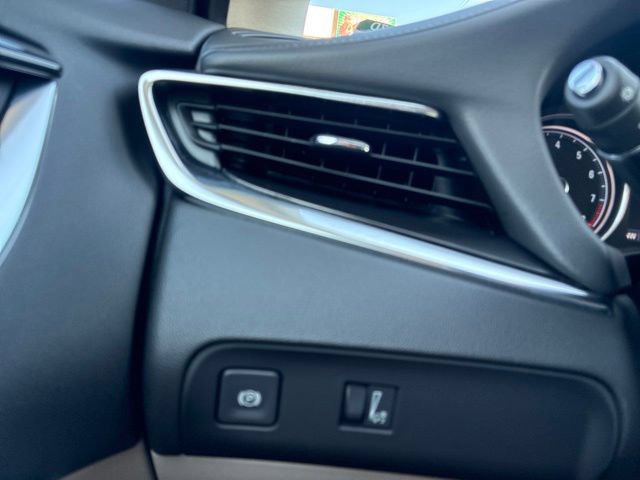 Used 2024 Buick Enclave Essence w/ Technology Package FWD image 27