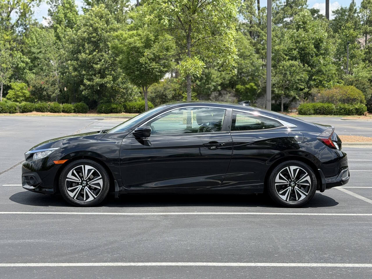 Used 2016 Honda Civic EX-T image 4