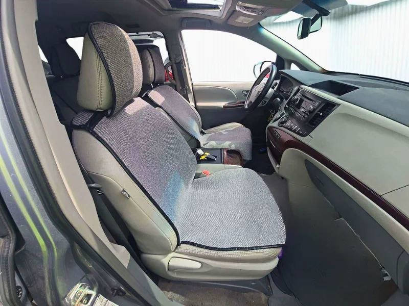 Used 2011 Toyota Sienna XLE AWD/4WD image 10