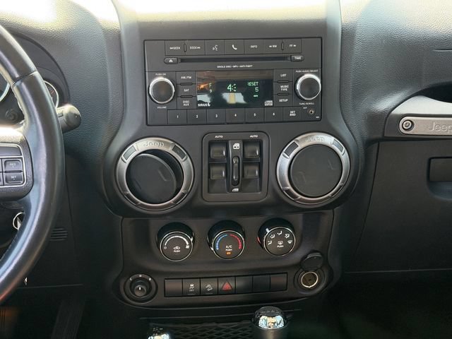 Used 2018 Jeep Wrangler Unlimited Sport AWD/4WD image 14