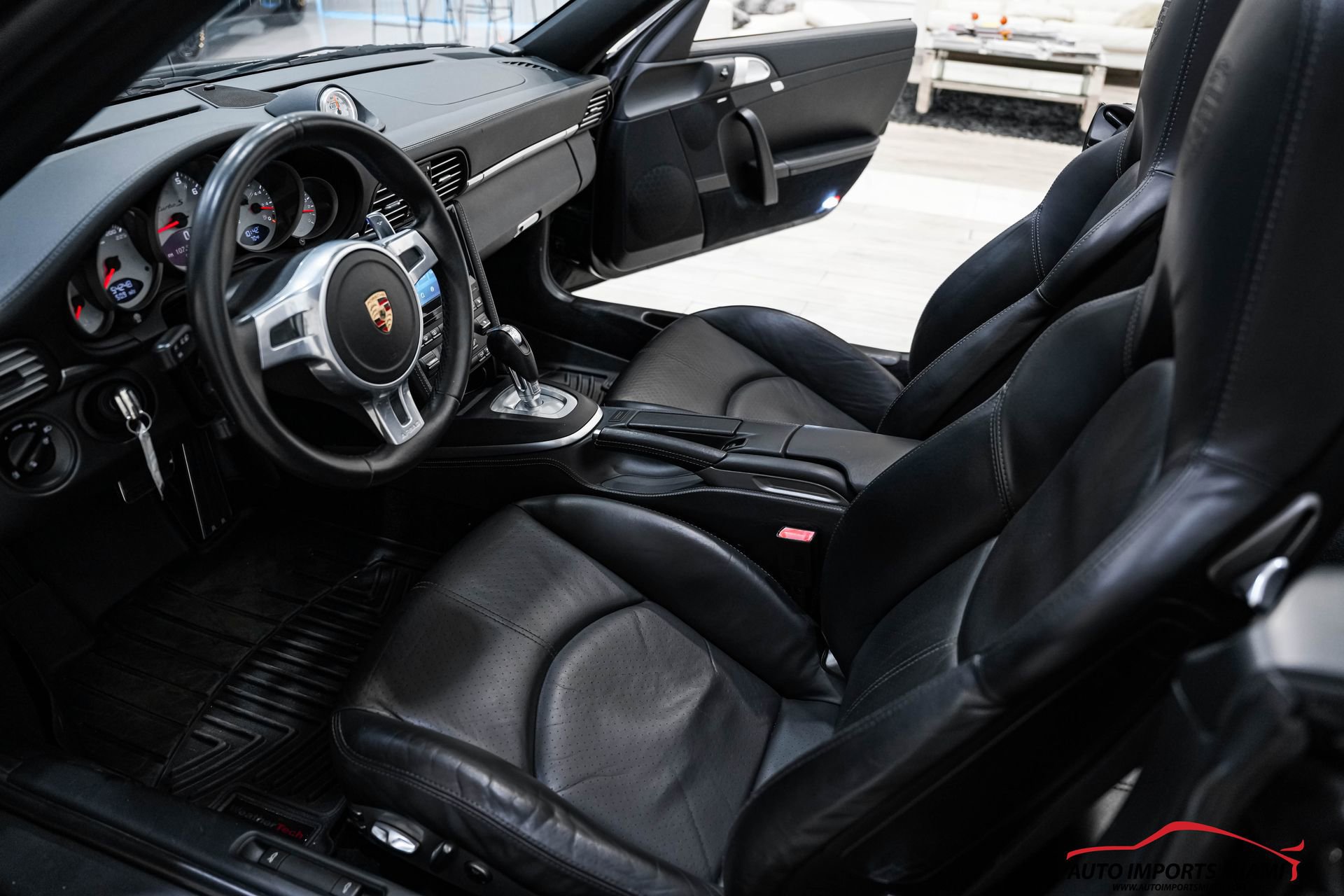 Used 2012 Porsche 911 Turbo S image 8