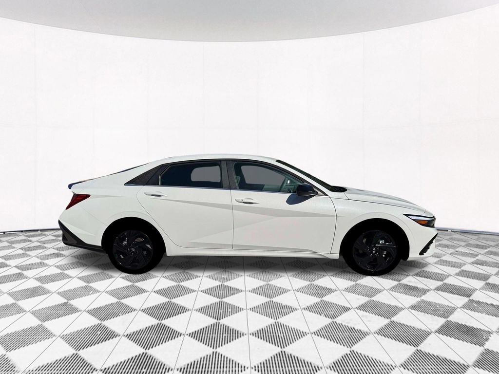 New 2026 Hyundai Elantra SEL Sport Premium FWD image 14