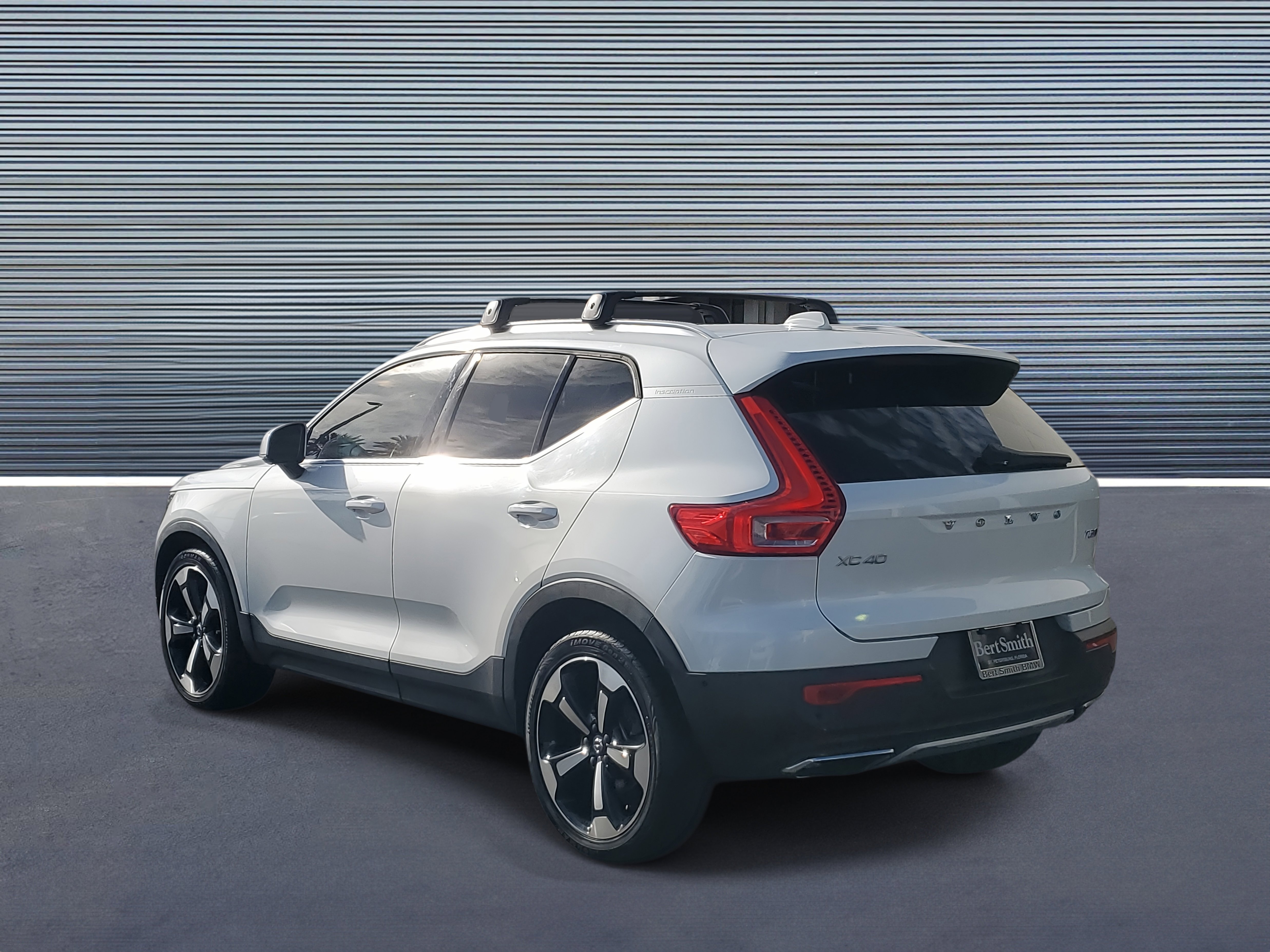 Used 2019 Volvo XC40 T5 Inscription image 4