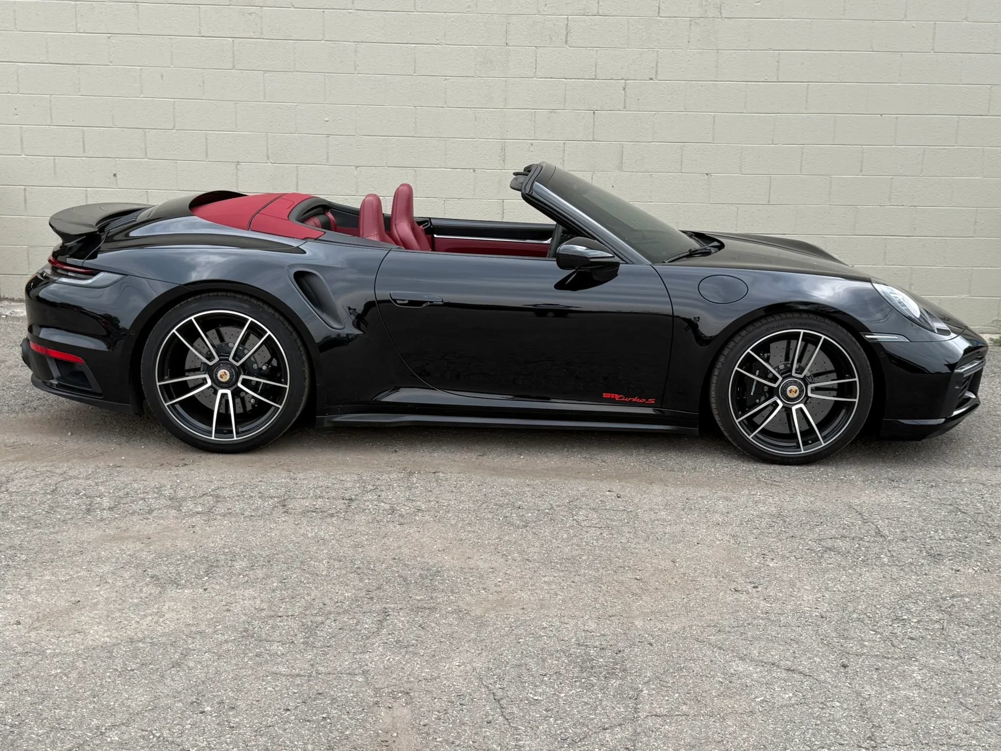 Used 2024 Porsche 911 Turbo S AWD/4WD image 27