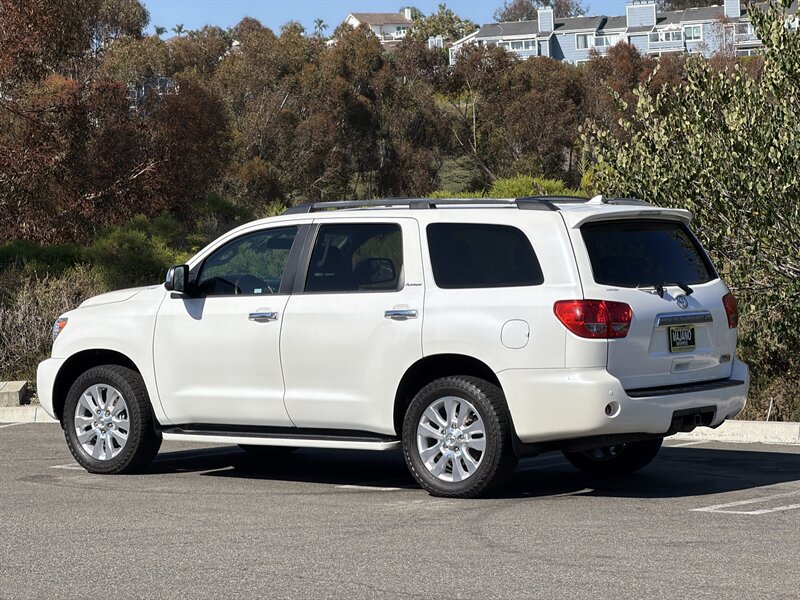 Used 2016 Toyota Sequoia Platinum AWD/4WD image 4