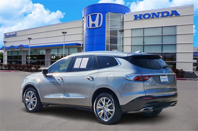 Used 2023 Buick Enclave Essence w/ Experience Buick Package image 4