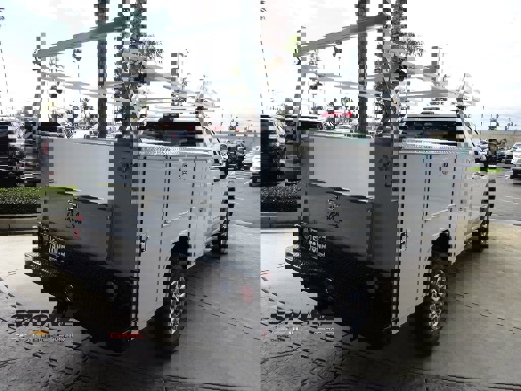 New 2026 GMC Sierra 2500 Pro w/ Convenience Package image 8