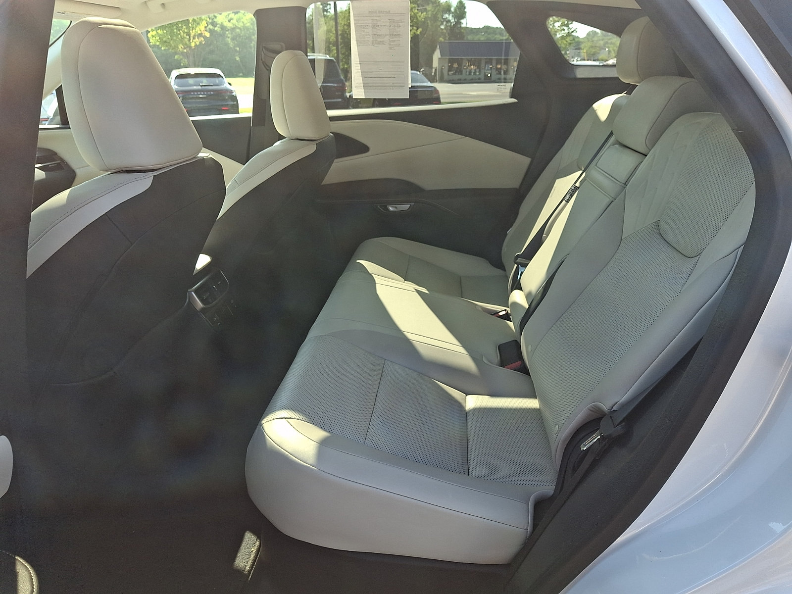 Used 2024 Lexus RX 350 Premium w/ Cold Area Package AWD/4WD image 10
