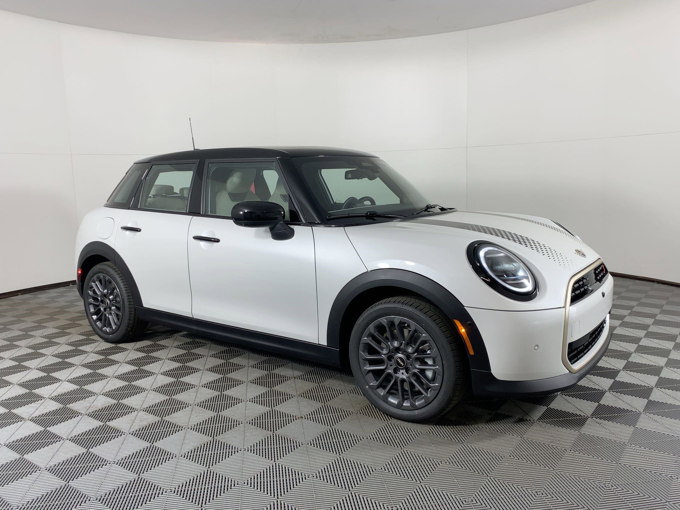 New 2026 MINI Cooper S image 5