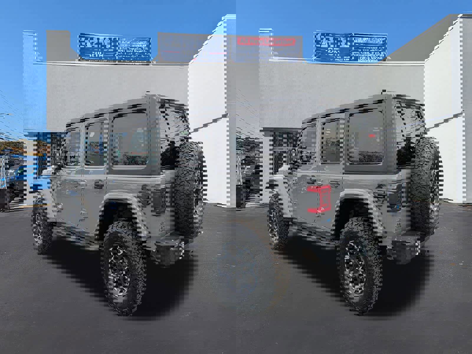 Used 2023 Jeep Wrangler Unlimited Rubicon 4xe w/ Cold Weather Group image 4