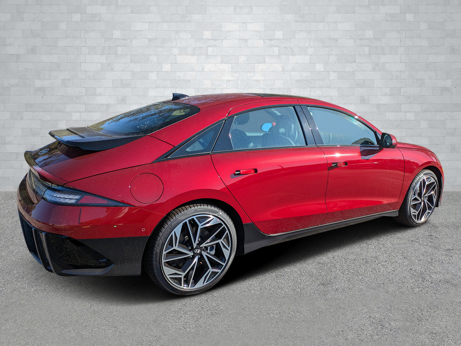 New 2025 Hyundai Ioniq 6 Limited image 5