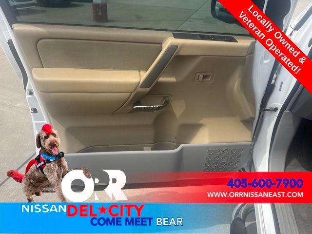 Used 2004 Nissan Titan SE AWD/4WD image 14