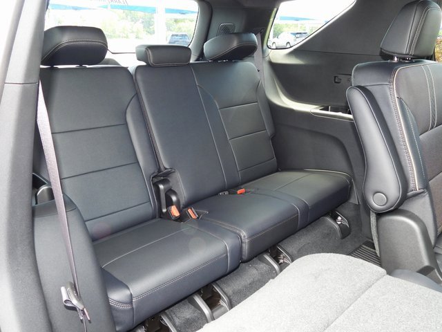 New 2026 Chevrolet Traverse High Country w/ LPO, Floor Liner Package image 59
