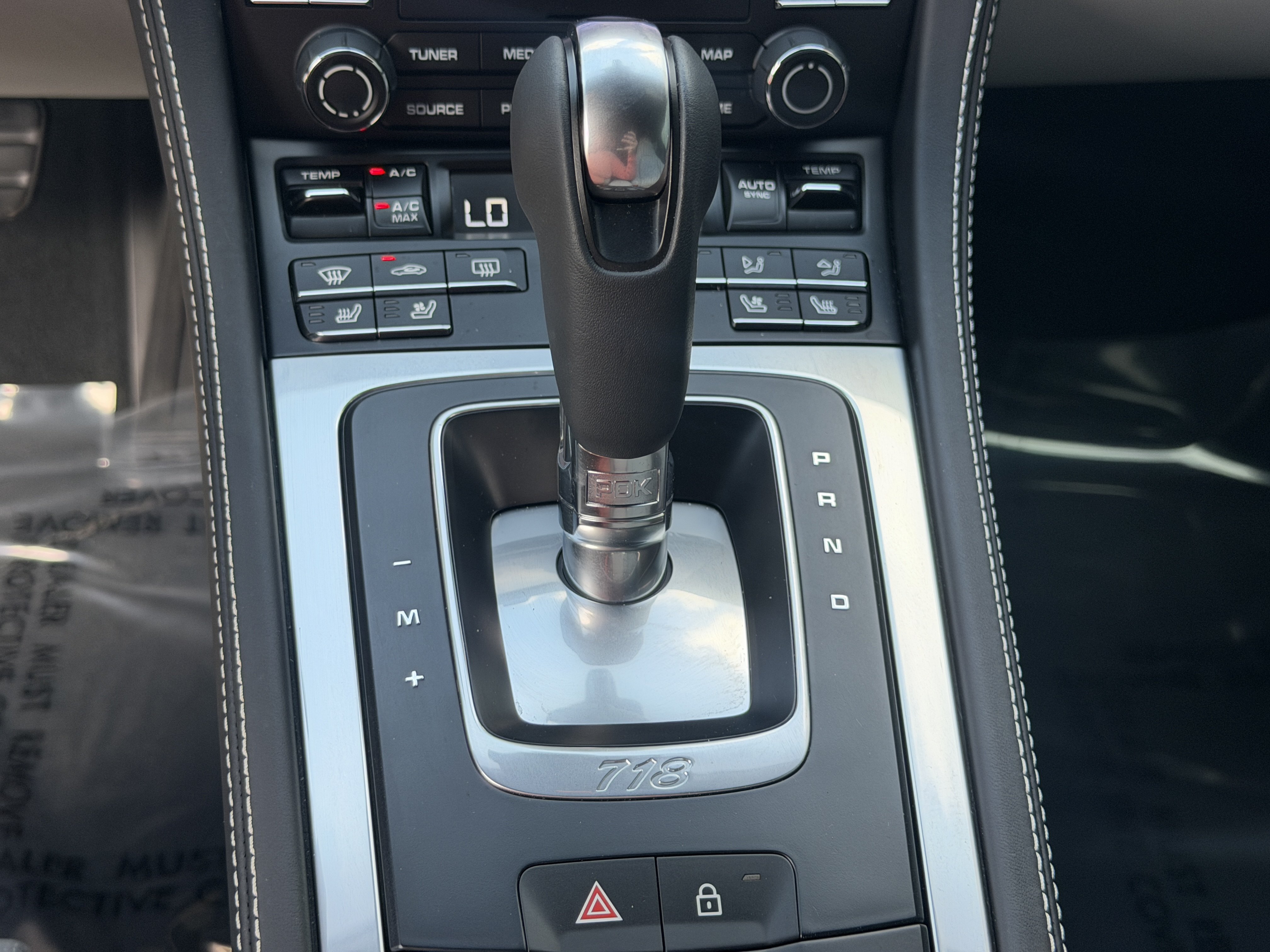Certified 2024 Porsche 718 Boxster RWD image 25