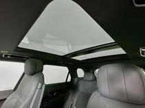 Used 2025 Land Rover Range Rover Sport Dynamic SE AWD/4WD image 16