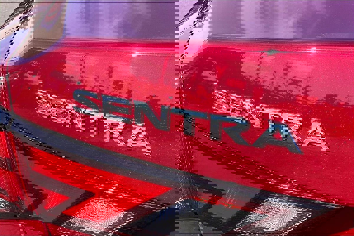 Used 2024 Nissan Sentra SV image 31