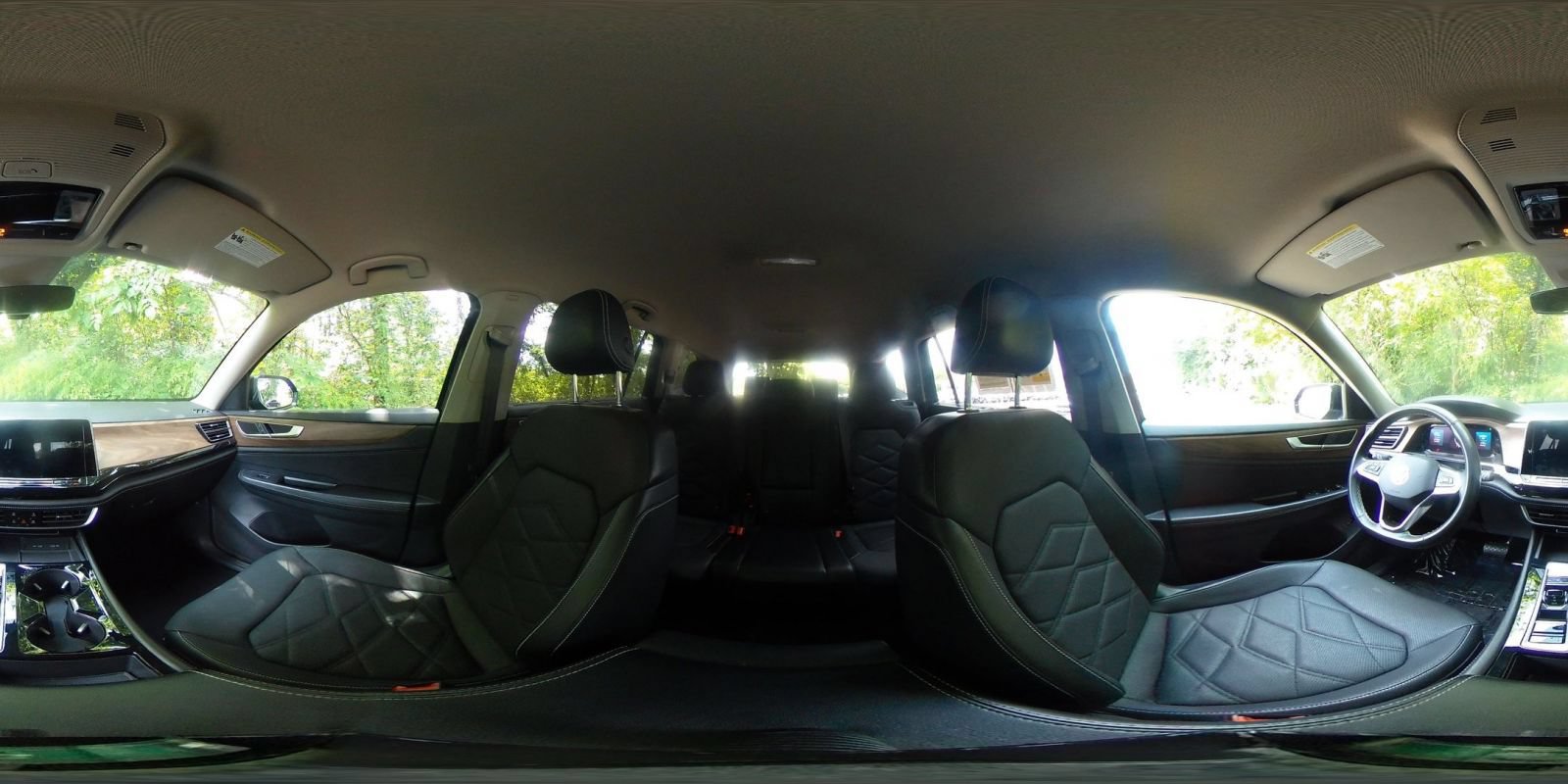 Used 2024 Volkswagen Atlas SE AWD/4WD image 45
