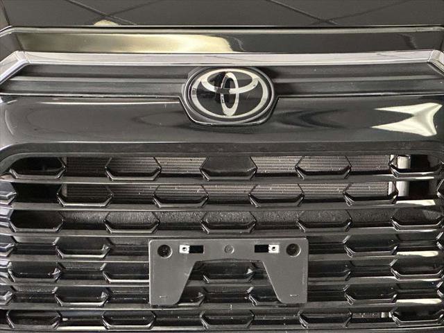 Used 2024 Toyota Grand Highlander XLE image 9