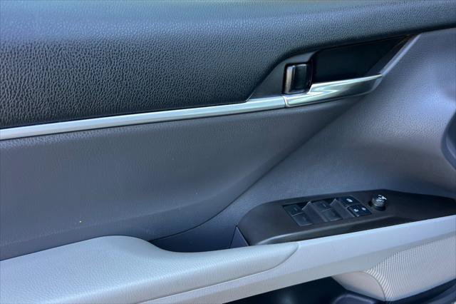 Certified 2022 Toyota Camry SE FWD image 12