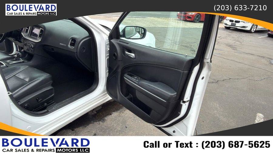 Used 2022 Dodge Charger SXT w/ Leather Interior Group RWD image 35