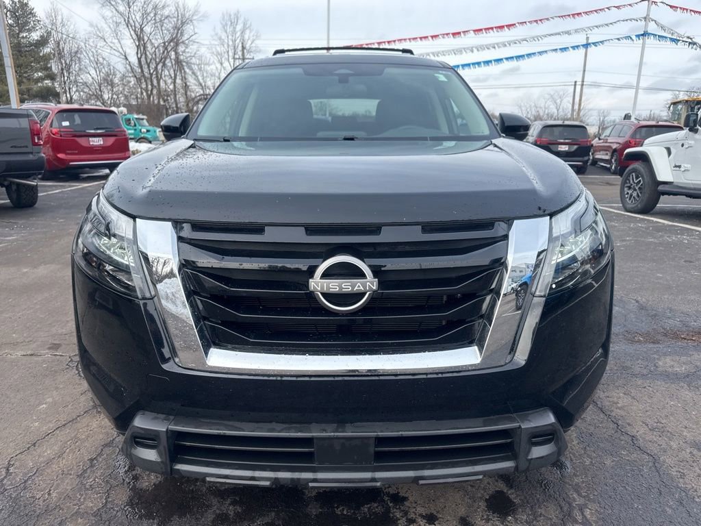 Used 2023 Nissan Pathfinder SV w/ Cargo Package AWD/4WD image 8